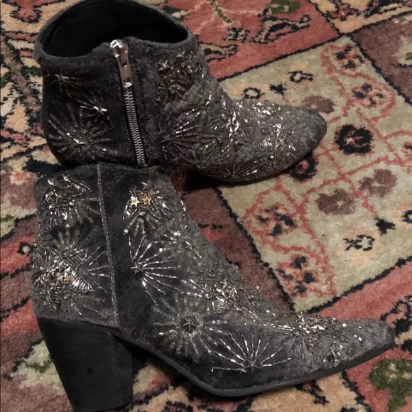 Free People night out booties embellished Sz 39 - Picture 3 of 7